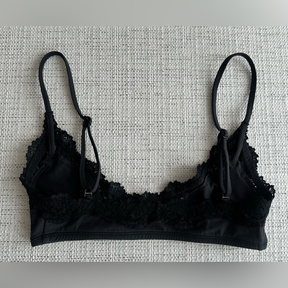 SKIMS Fits Everybody Lace Scoop Bralette in Onyx size XXS - Picture 6 of 13
